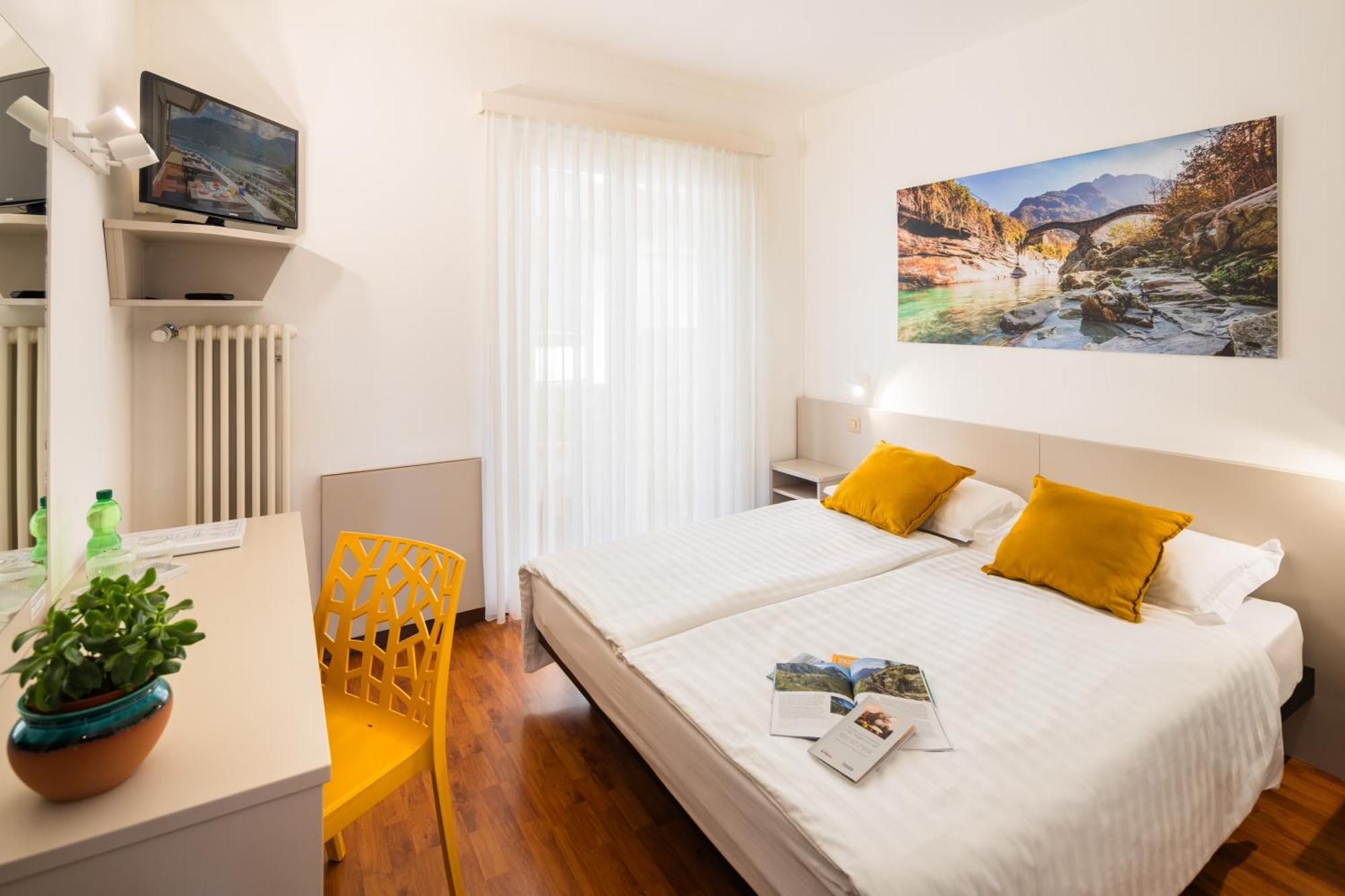 Hotel Rondinella Locarno Exterior foto